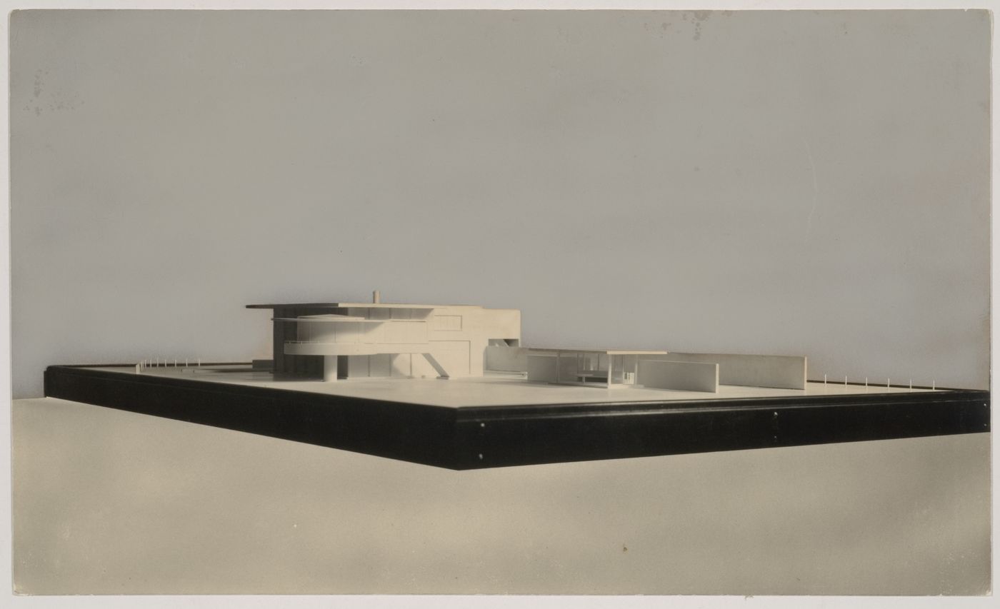 Photograph of a model for Johnson House, Pinehurst, North Carolina