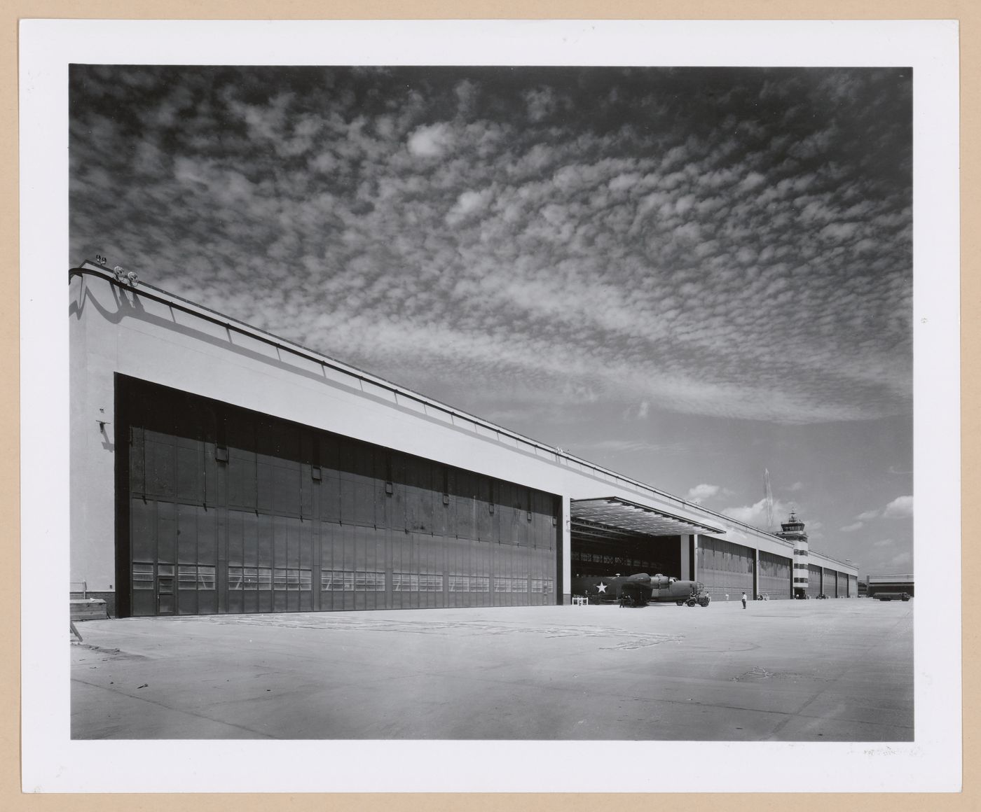 View of the north façade of the Hangar No. 1 [?] from the east, Ford Motor Company Willow Run Bomber Assembly Plant, Willow Run, Michigan