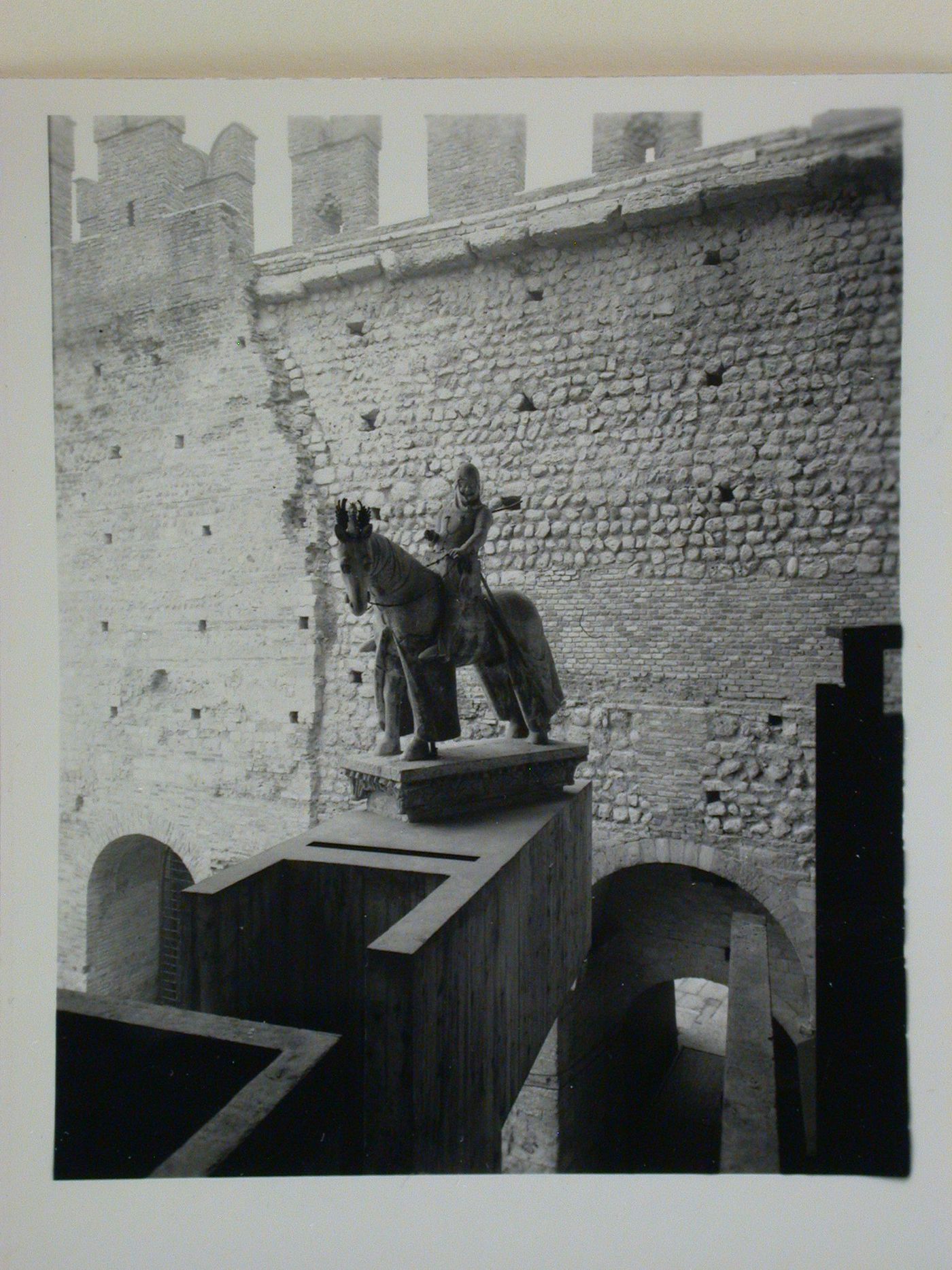 View of the Can Grande della Scala Statue, from the second floor, Museo di Castelvecchio, Verona, Italy