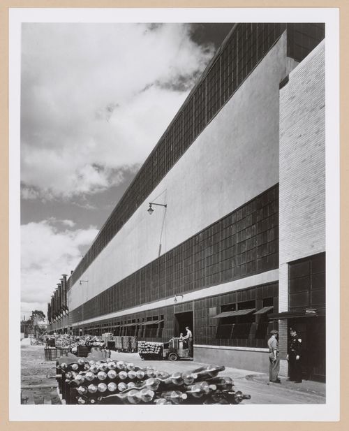 View of the west façade of the Aluminum Forge Building, General Motors Corporation Chevrolet division Automobile Assembly Plant, Saginaw, Michigan