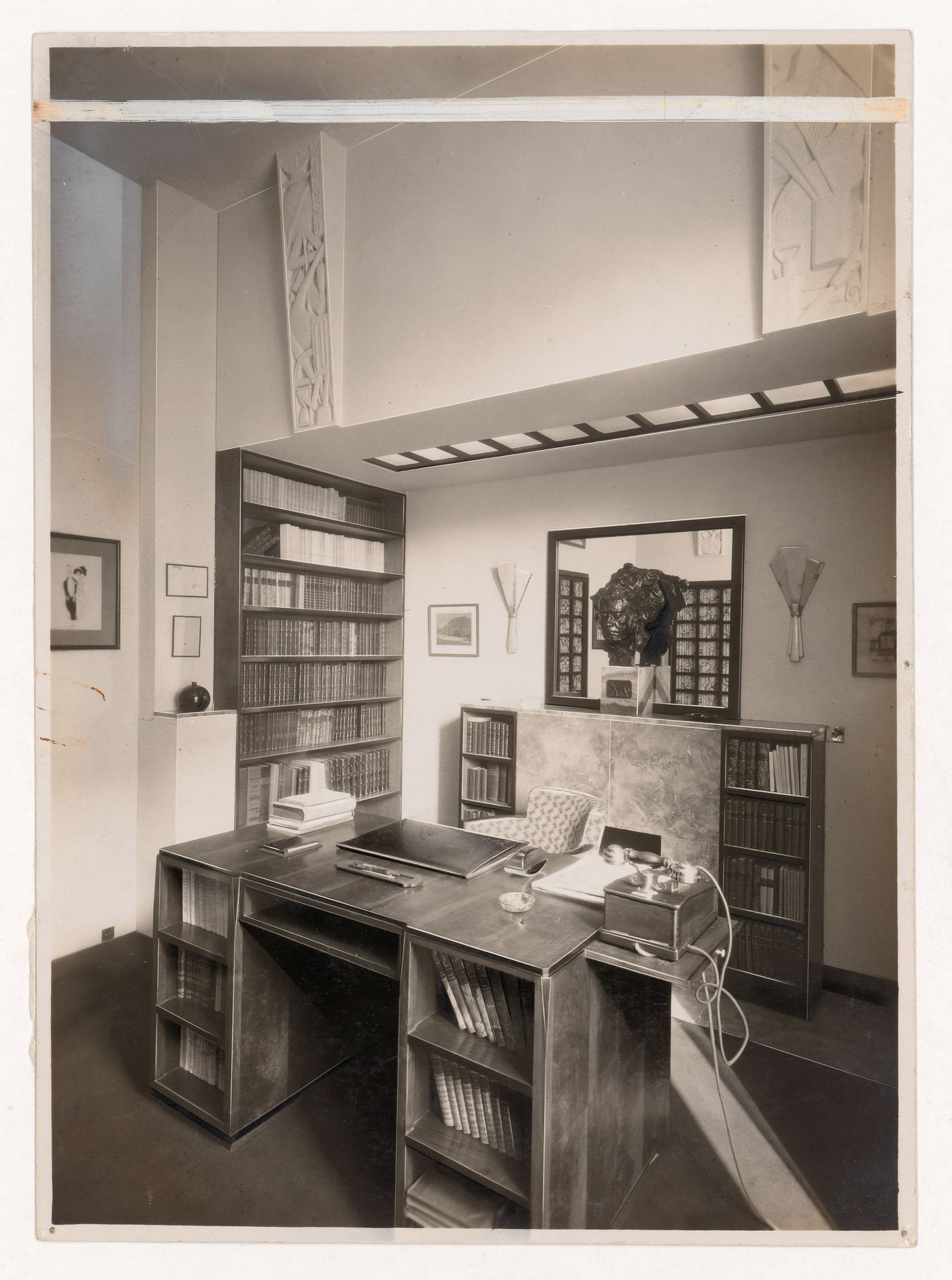Interior view of the Rossignol hôtel particulier on rue Michel-Ange, showing a desk in Mr. Rossignol's office, in the 16th arrondissement, Paris, France