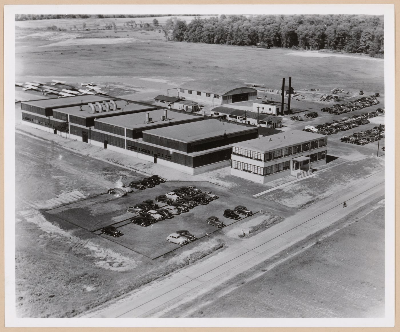 Aerial view of the Taylorcraft Aviation Corporation Airplane Assembly Plant, Alliance, Ohio