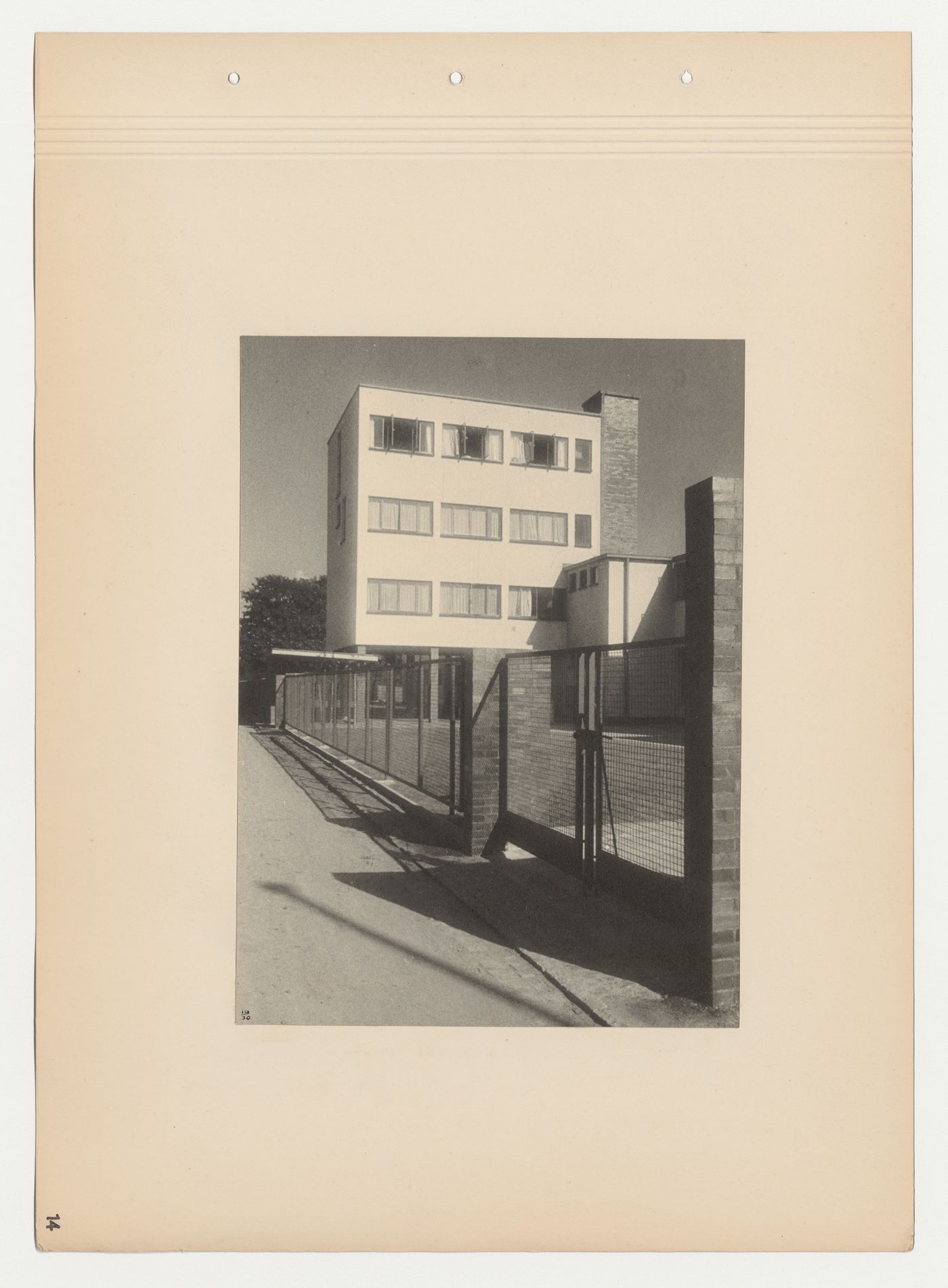 View of the west façade of the employees' building of the Budge Foundation Old People's Home, Frankfurt am Main, Germany