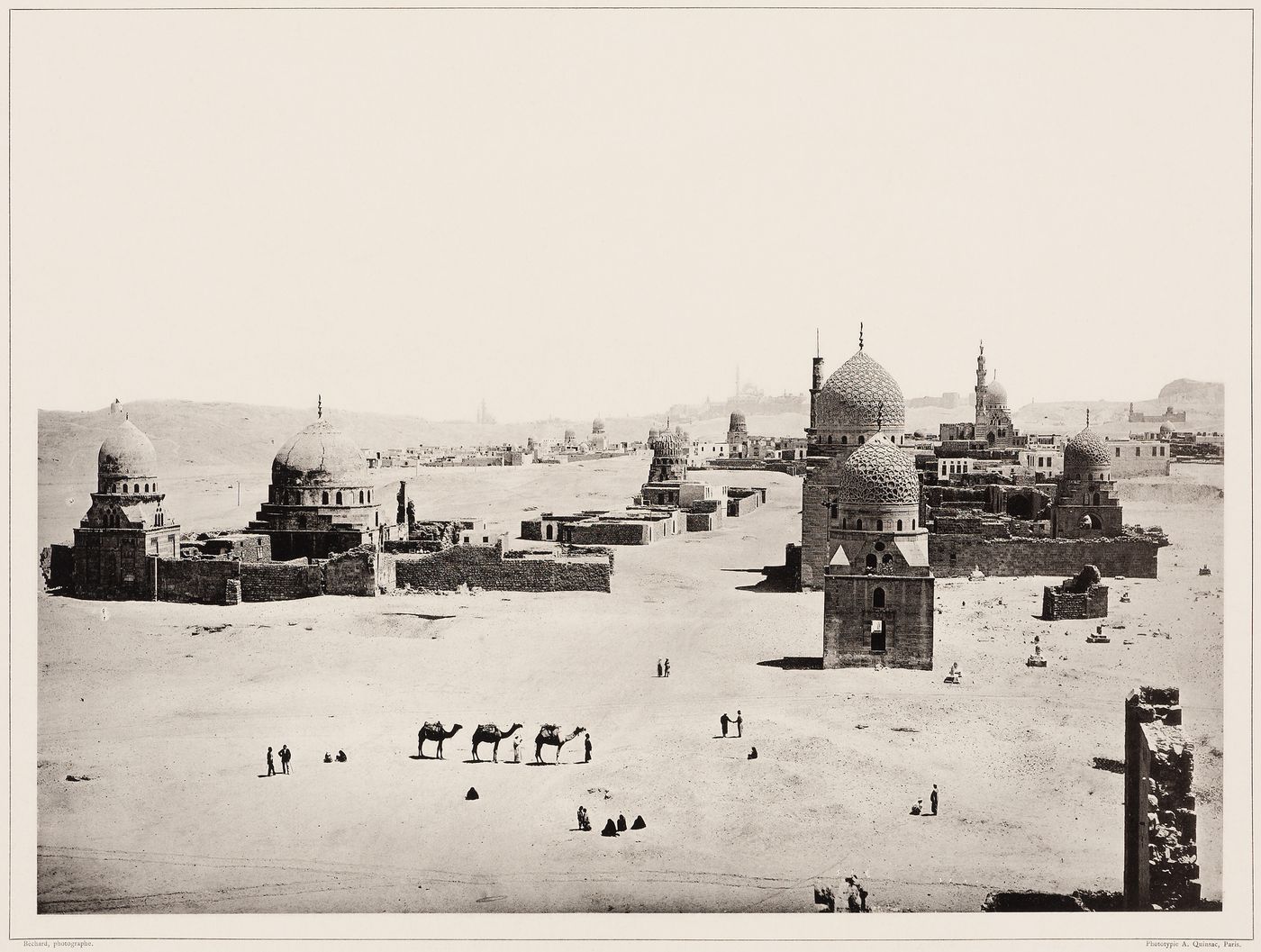 Vue générale des tombeaux des Califes, Le Caire, Egypte