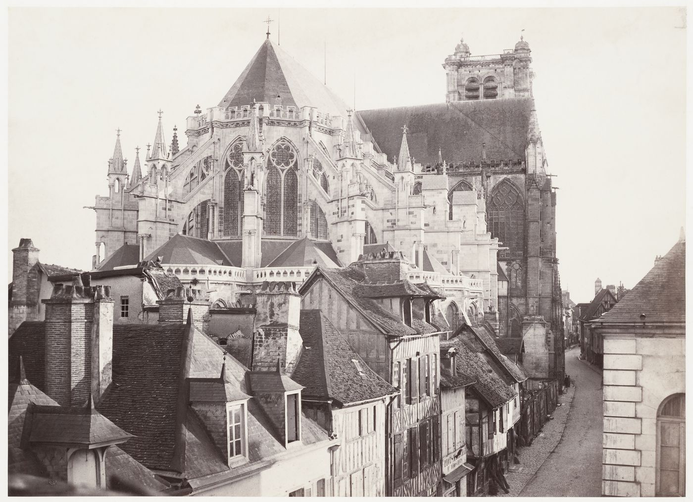 Troyes Cathedral: Apse, France
