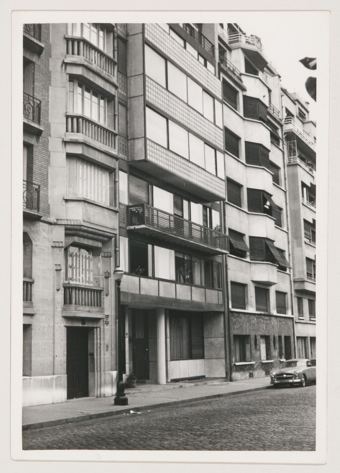 View of 24 rue Nungesser et Coli, Paris, France (Le Corbusier's apartment)