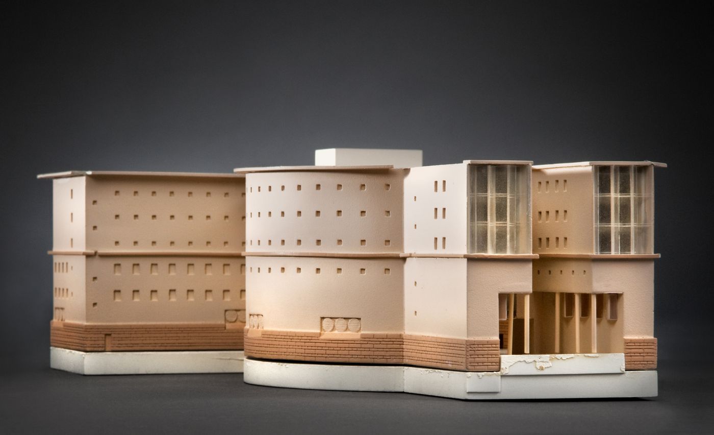 Presentation model, Science Library, University of California at Irvine, California