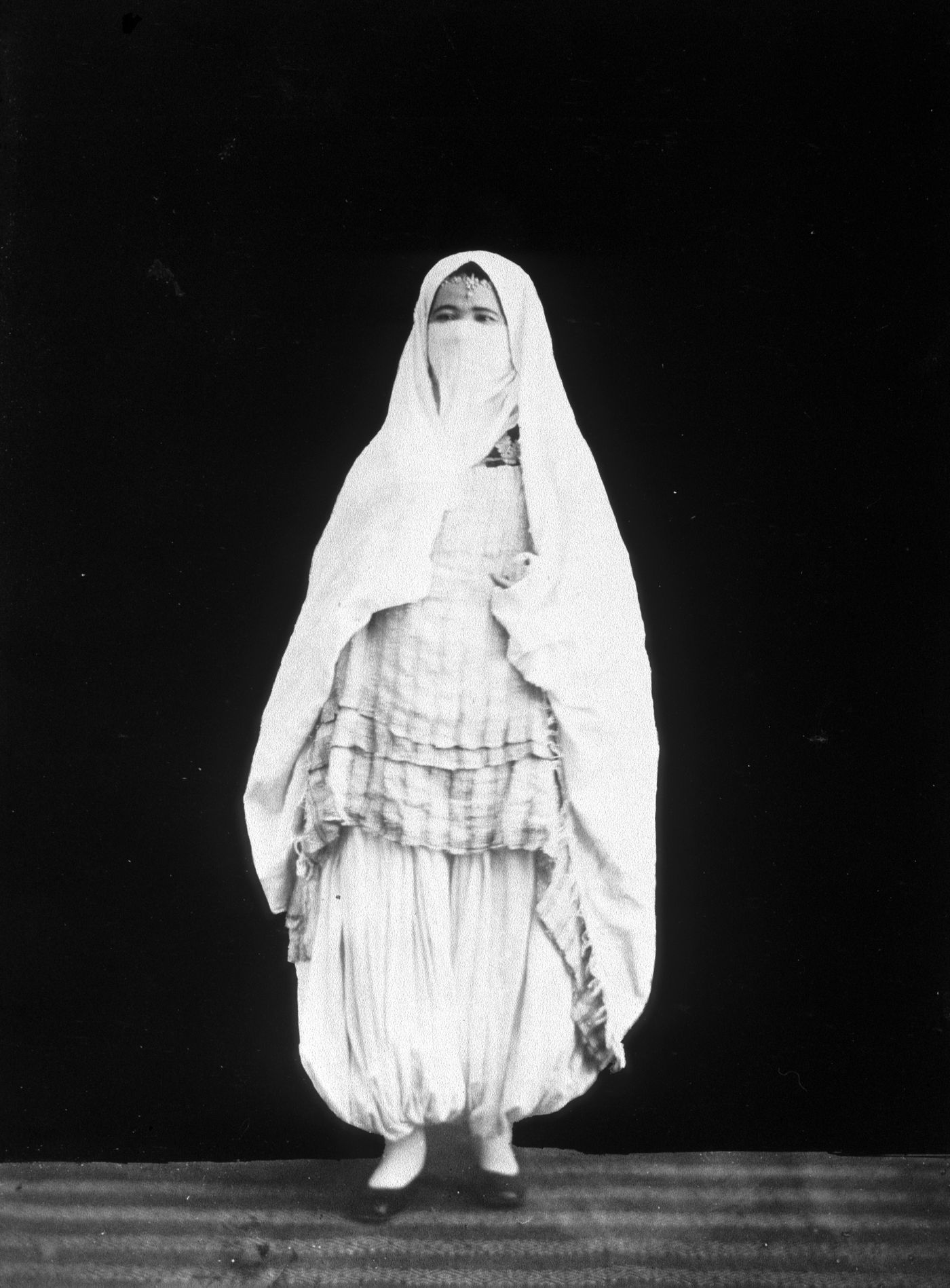 Plate from album ''Views of Italy, Monaco, Algers, Lisbonne, Gibraltar and Montserrat by various photographers''