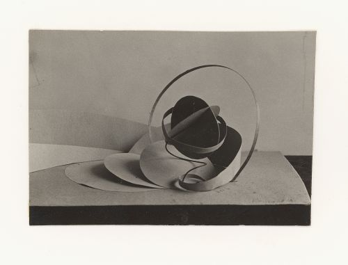 Photograph of a student model by Komarova on the topic "Organization of Space over a Horizontal Surface (Rectangular, Square, Round)" for the "Space" course at the Vkhutemas (Higher State Artistic Technical Studios), Moscow