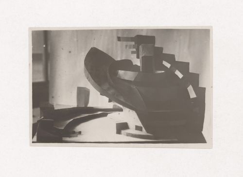 Photograph of a student model by Vlasov on the topic "Deep Space with Strongly Emphasized Foreground" for the "Space" course at the Vkhutemas (Higher State Artistic Technical Studios), Moscow