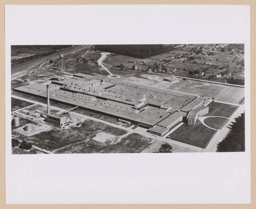 Aerial view of the Automobile Assembly Plant, General Motors Corporation Buick-Oldsmobile-Pontiac division, Wilmington, Delaware