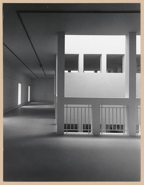 Interior view of the Deutsches Architekturmuseum [German Architecture Museum] showing the exhibition areas on the fourth level and the second storey of the House-in-House on the right, Schaumainkai 43, Frankfurt am Main, Germany