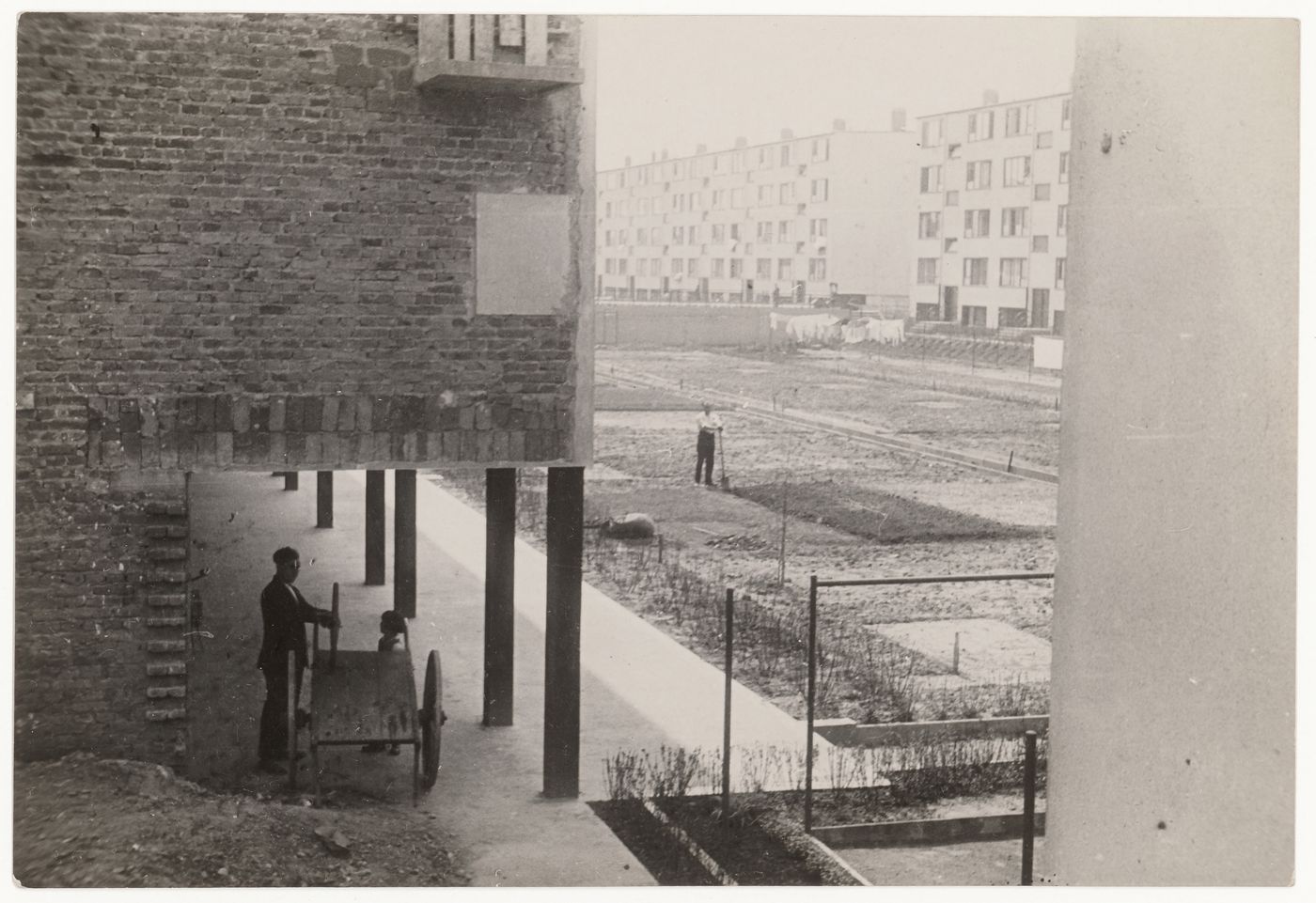 Study of a housing project for a documentary film with the working title 'Frankfurter Siedlungen' [Frankfurt Housing Complexes], Frankfurt am Main, Germany