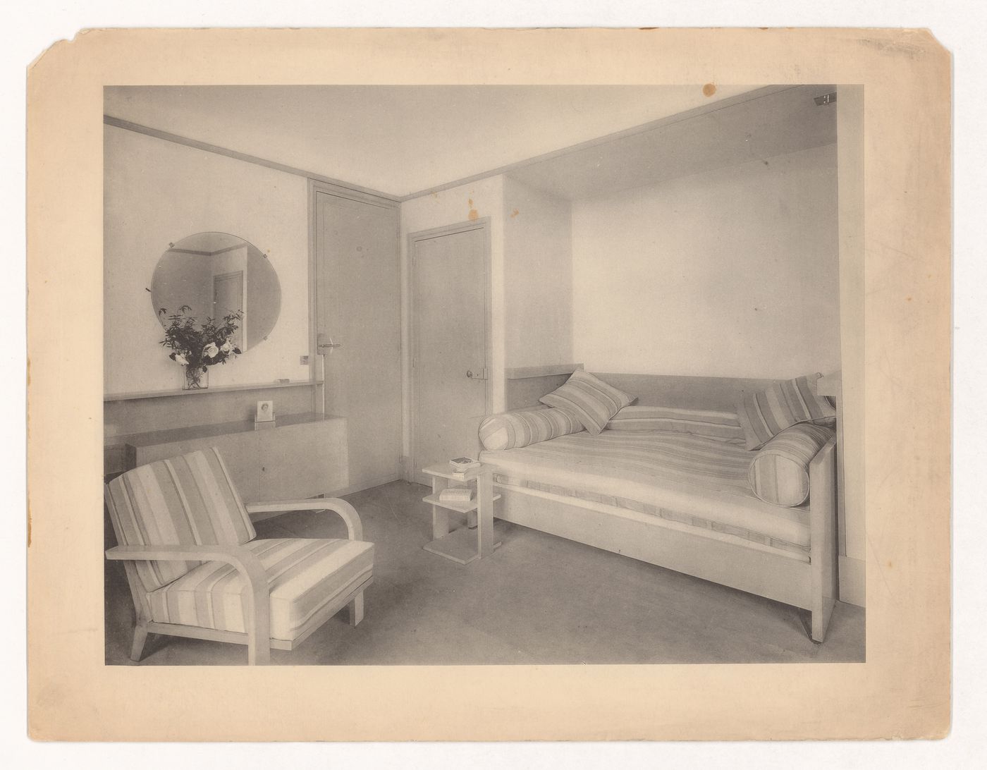 Interior view of an unidentified appartment, perhaps Villennes-sur-Seine, France