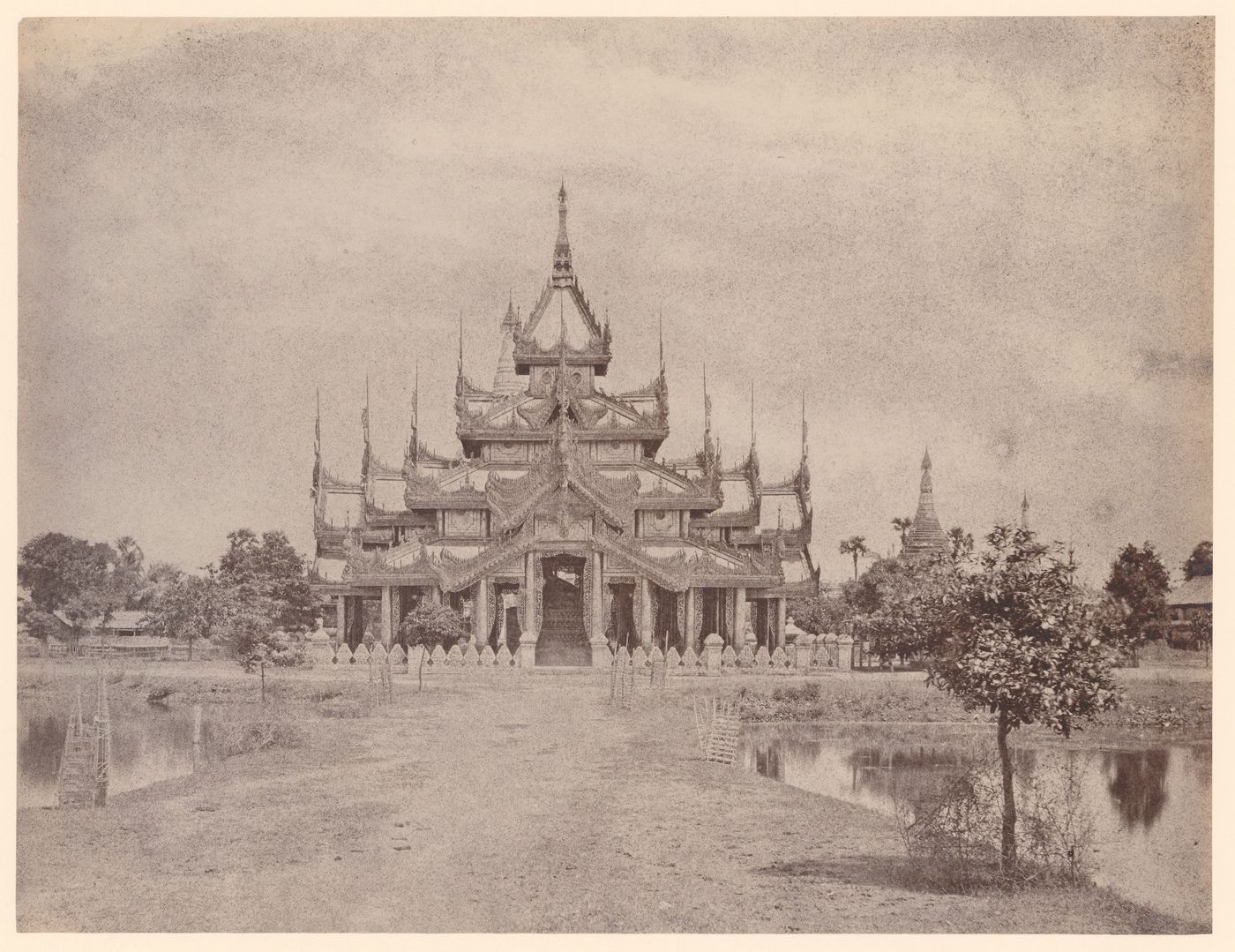 Amerapoora.  Sekia Pagoda.
