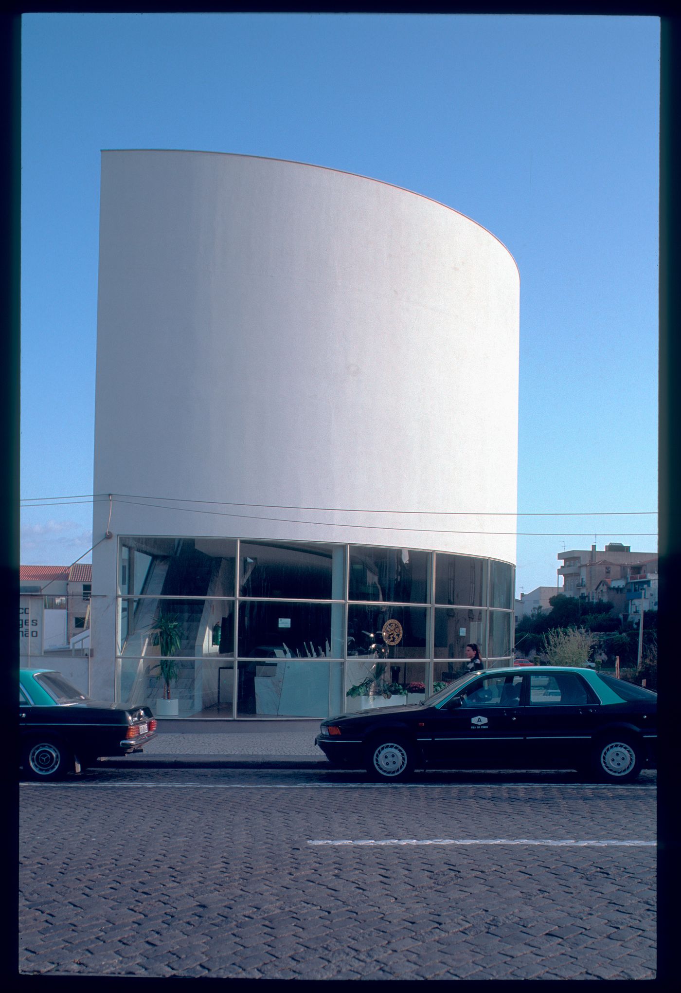 Front view of Banco Borges & Irmão II [Borges & Irmão bank II], Vila do Conde, Portugal