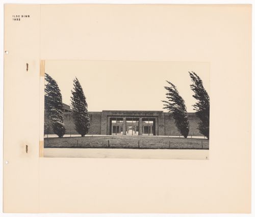 View of gateways at the entrance to the New Jewish Cemetery [Neuer Jüdischer Friedhof], Frankfurt am Main, Germany