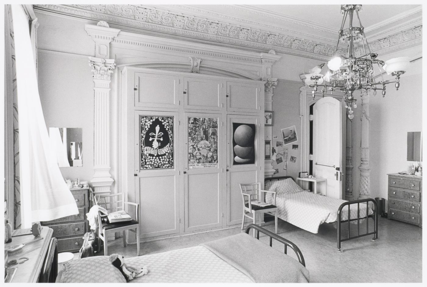 Interior view of the front room in the west part of Shaughnessy House, Montréal, Québec