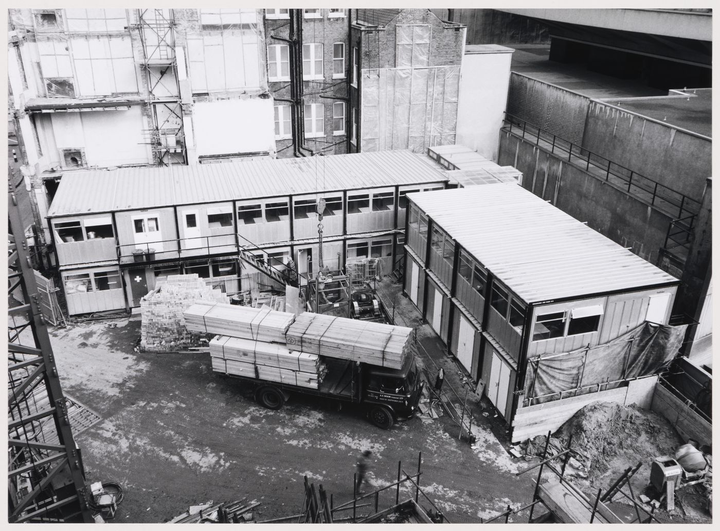 McAppy: aerial view of Angel Court construction site