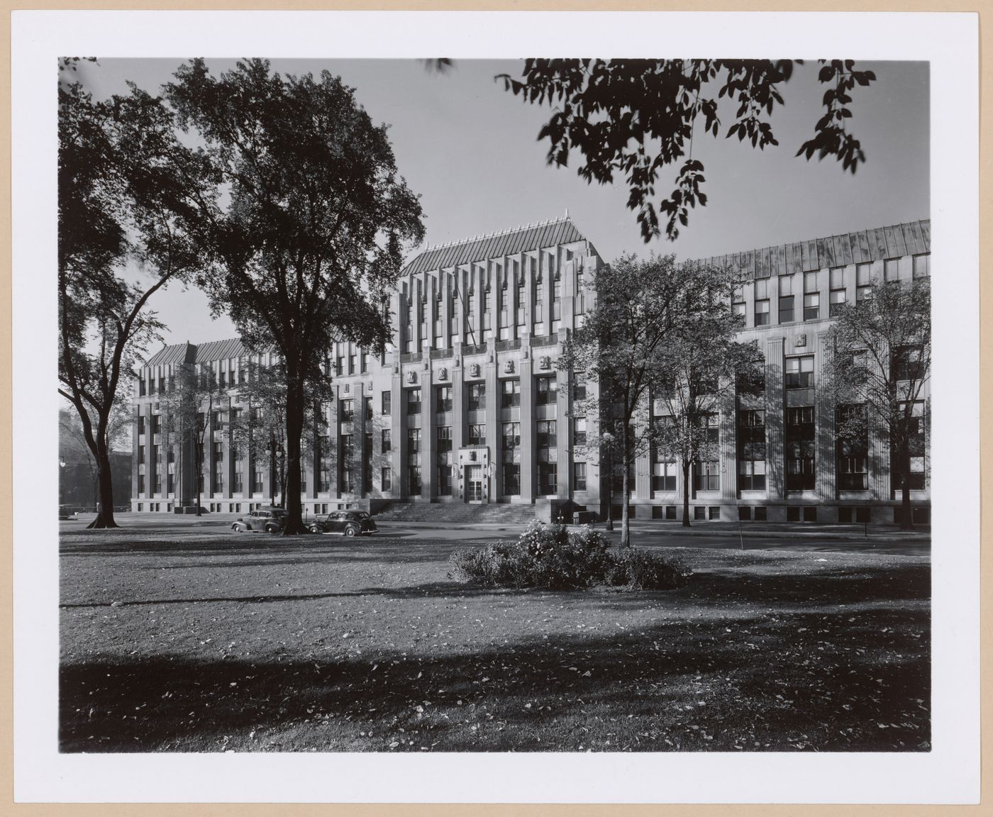View of the principal façade of the Kresge Administration Building, Detroit, Michigan