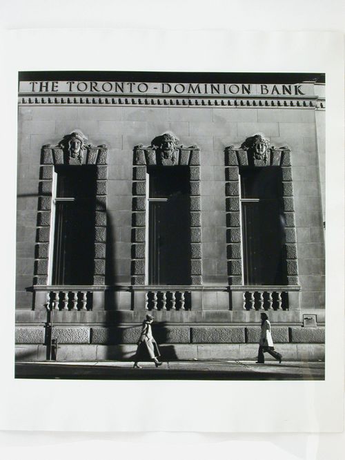 Architectural sculptures in Montréal: 1840-1940