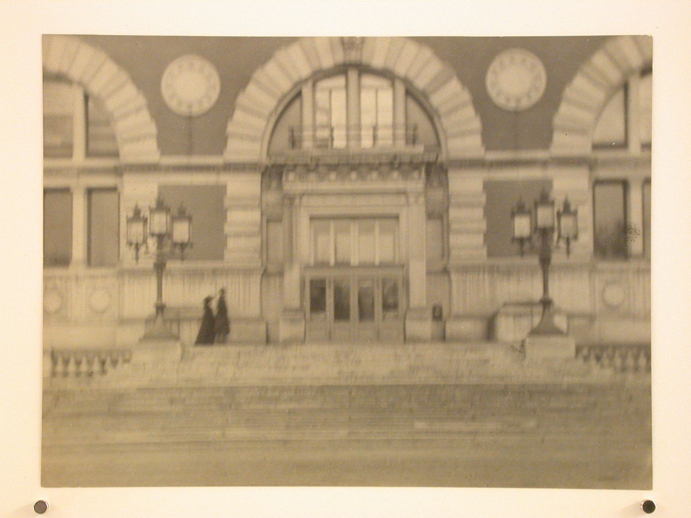 The Metropolitan Museum of Art, entrance, New York City, New York