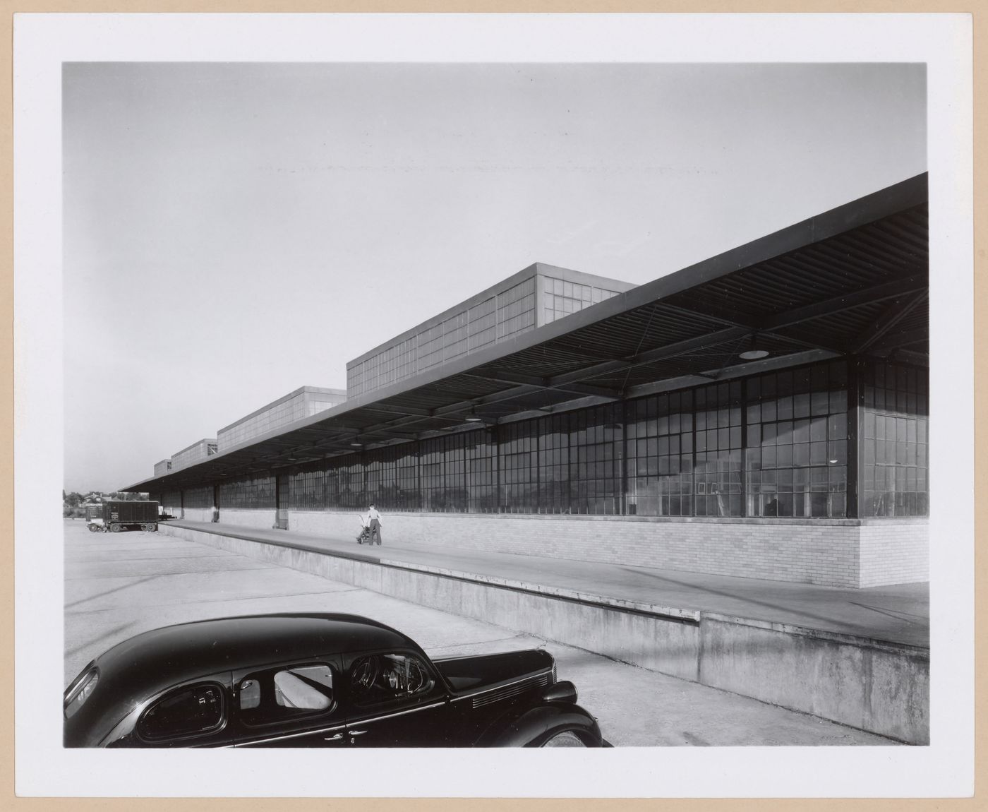 View of the rear [?] façade of a warehouse, Nash-Kelvinator Corporation Airplane Assembly [?] Plant, Plymouth, Michigan