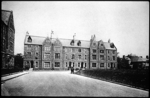 Plate from album ''University of Glasgow, Old and New''