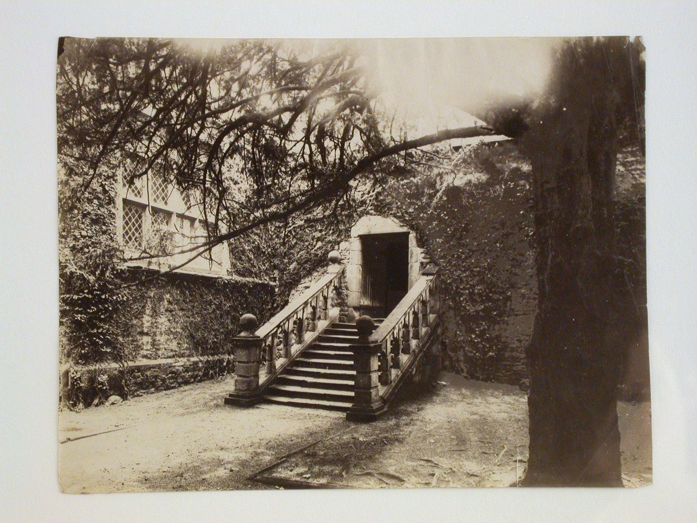 View of Dorothy Vernon's steps, Haddon Hall, Derbyshire, England
