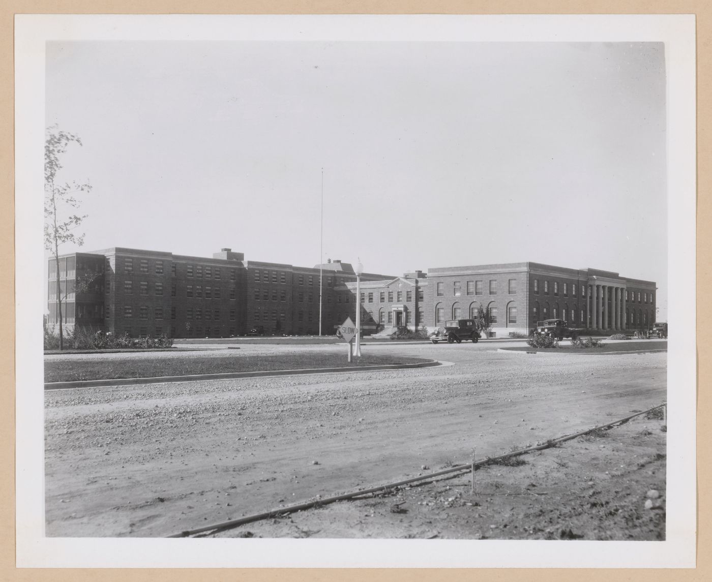 View of the principal and lateral façades of the Michigan State Hospital, Ypsilanti, Michigan