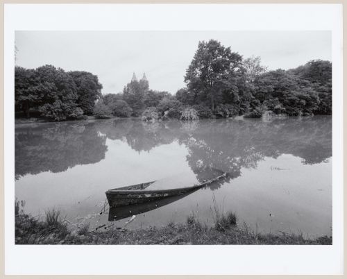 Sunken boat, The Lake, Central Park, Manhattan, New York City, New York
