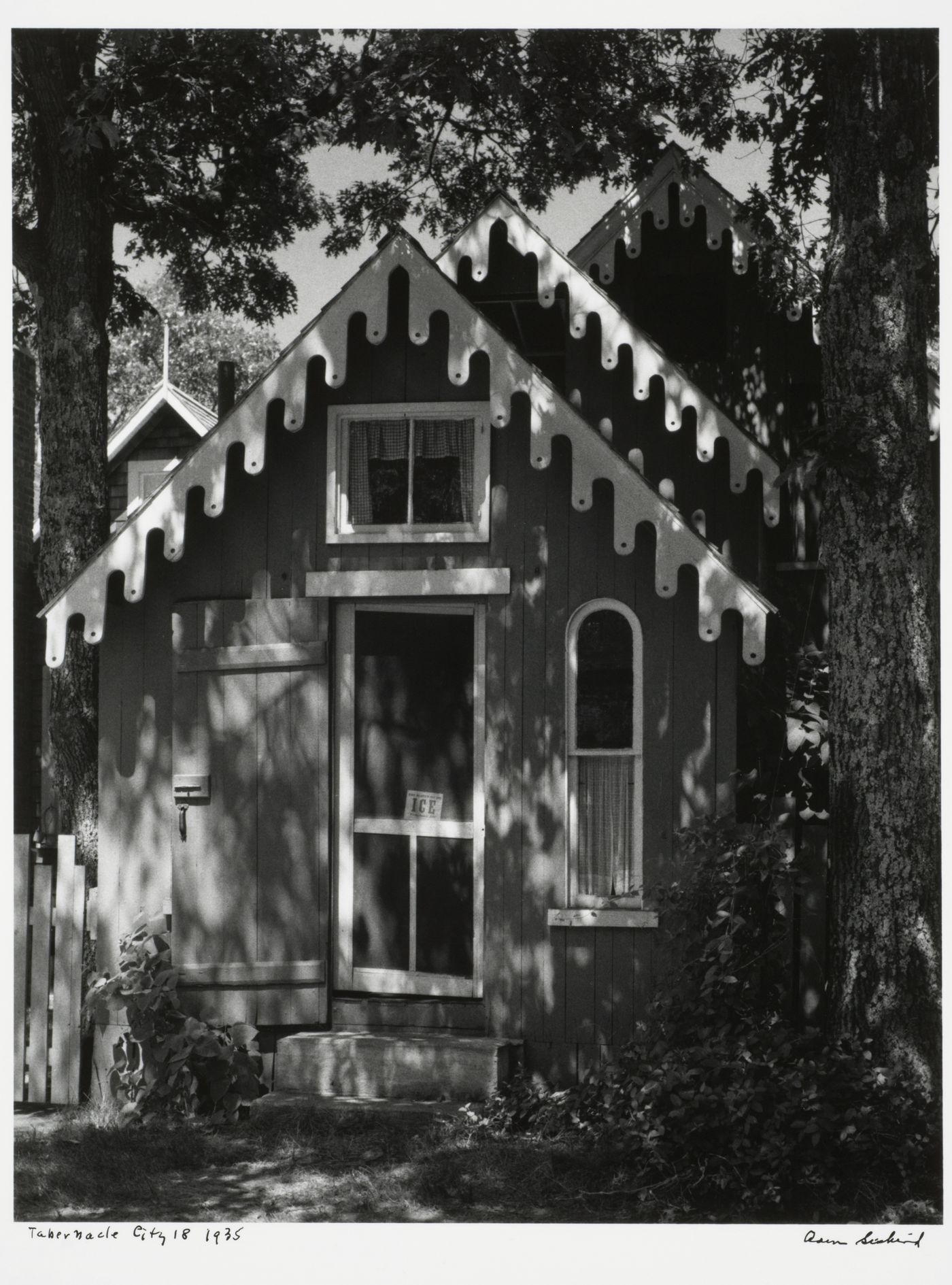 Plate from portfolio ''Tabernacle City, 1934-1939''