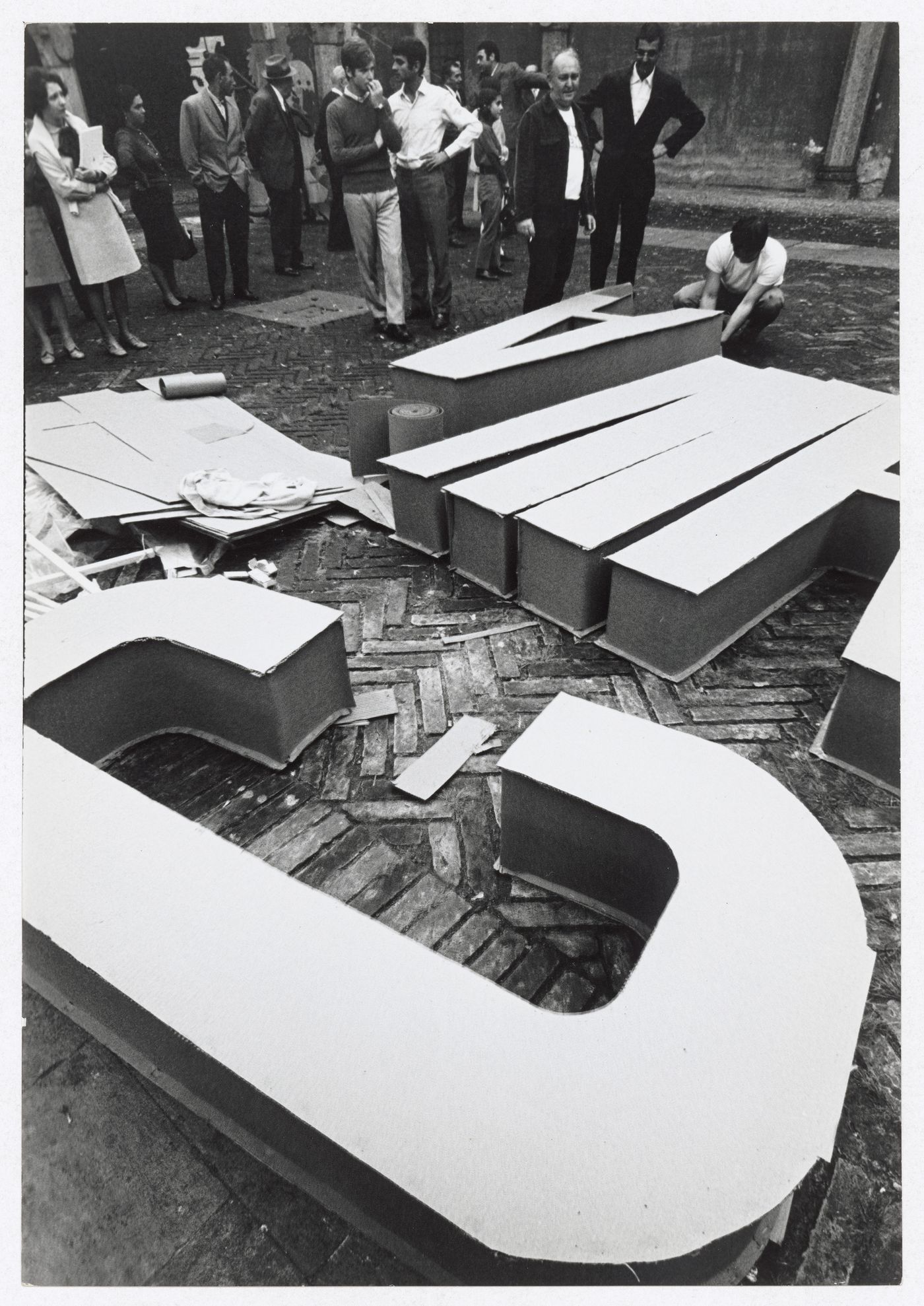 Photograph of the construction of the installation for Carabinieri