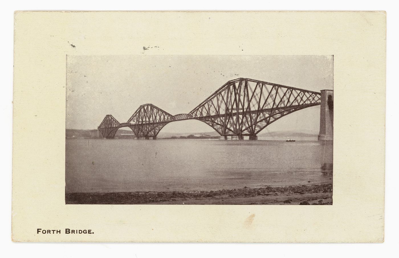 Picture postcard showing the Forth Bridge