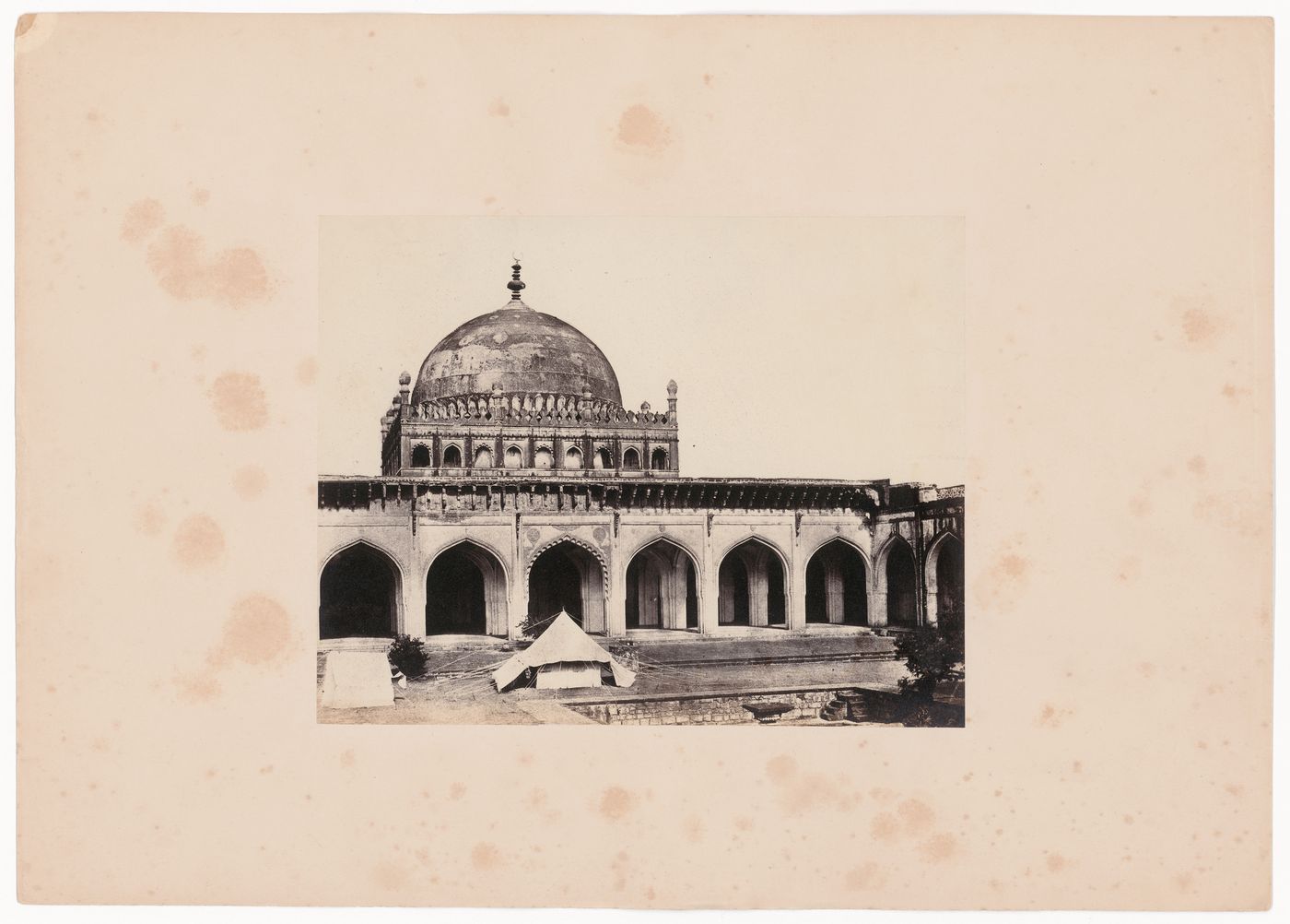 View of the Jami Masjid from within the courtyard, Beejapore (now Bijapur), India