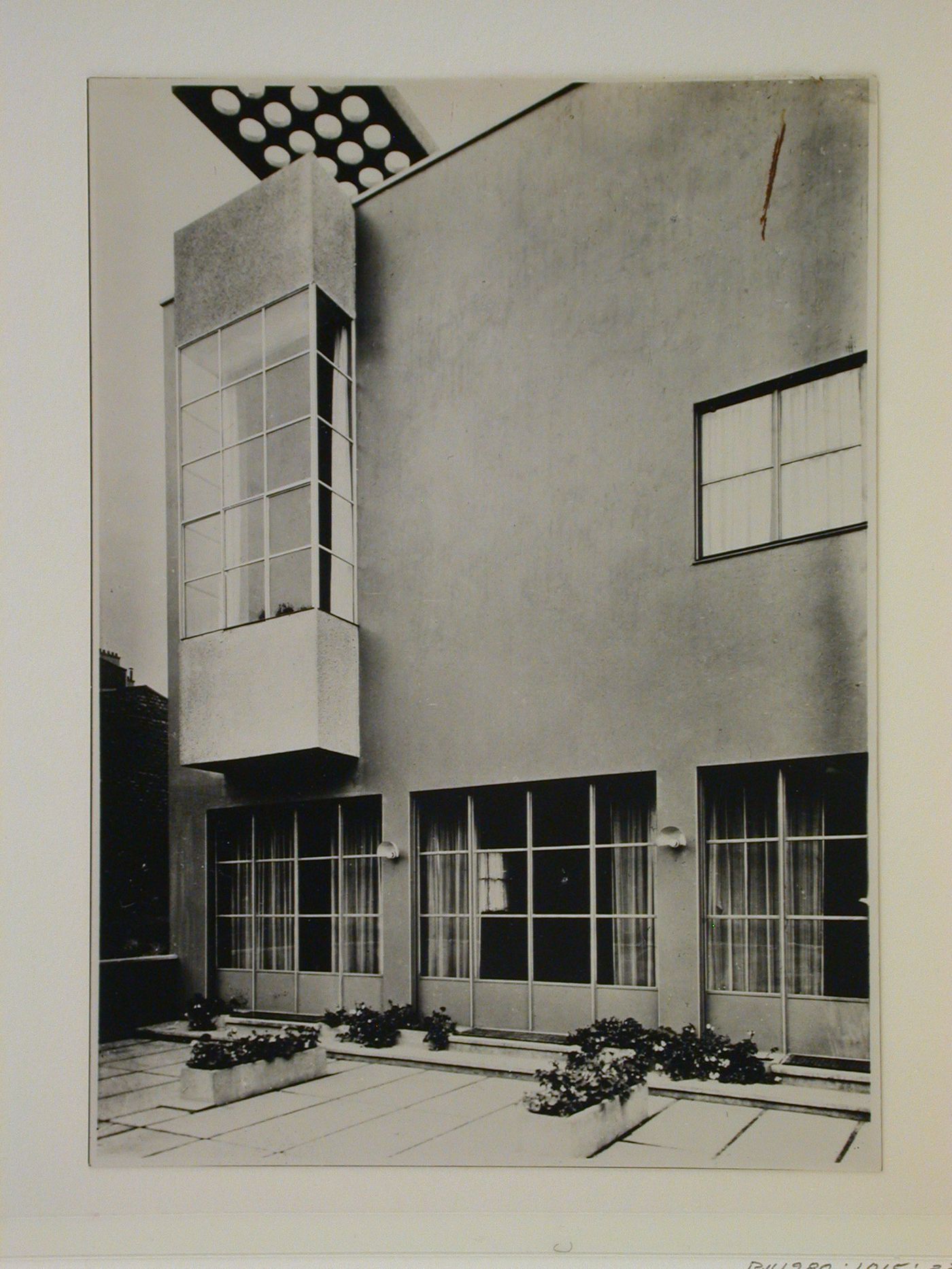 Hotel particulier de G. Guggenbuhl à Paris. André Lurçat