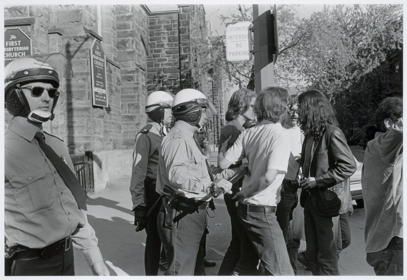 Milton Park Project: Occupation of closed houses on Prince Arthur, Montréal, Québec