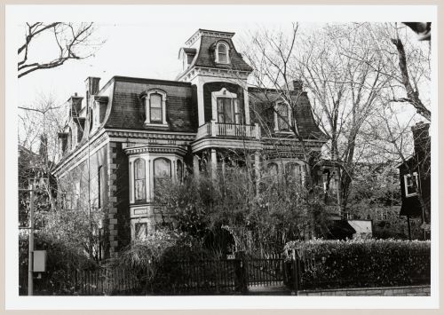 View of the principal façade of a house, 649 chemin de la Côte-Saint-Antoine, Westmount, Québec