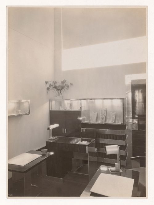Interior view of Delza store, showing jewelry displays, rue de la Paix, 2nd arrondissement, Paris, France