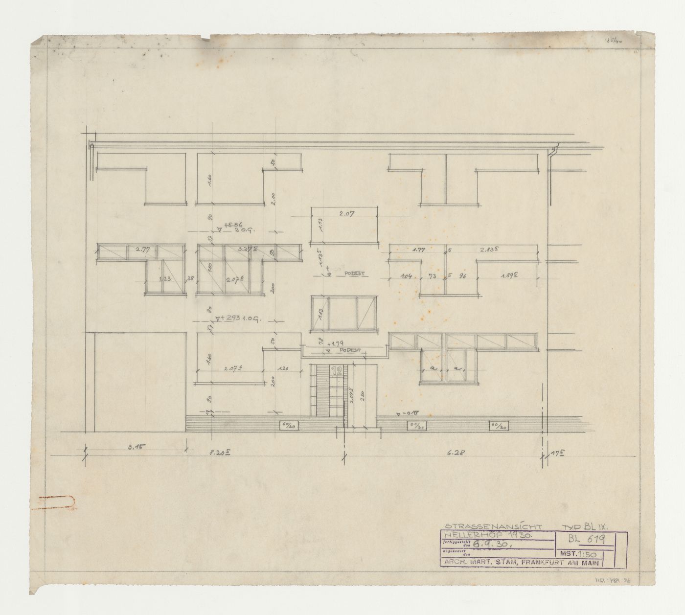 Street elevation for type BL housing units, Hellerhof Housing Estate, Frankfurt am Main, Germany