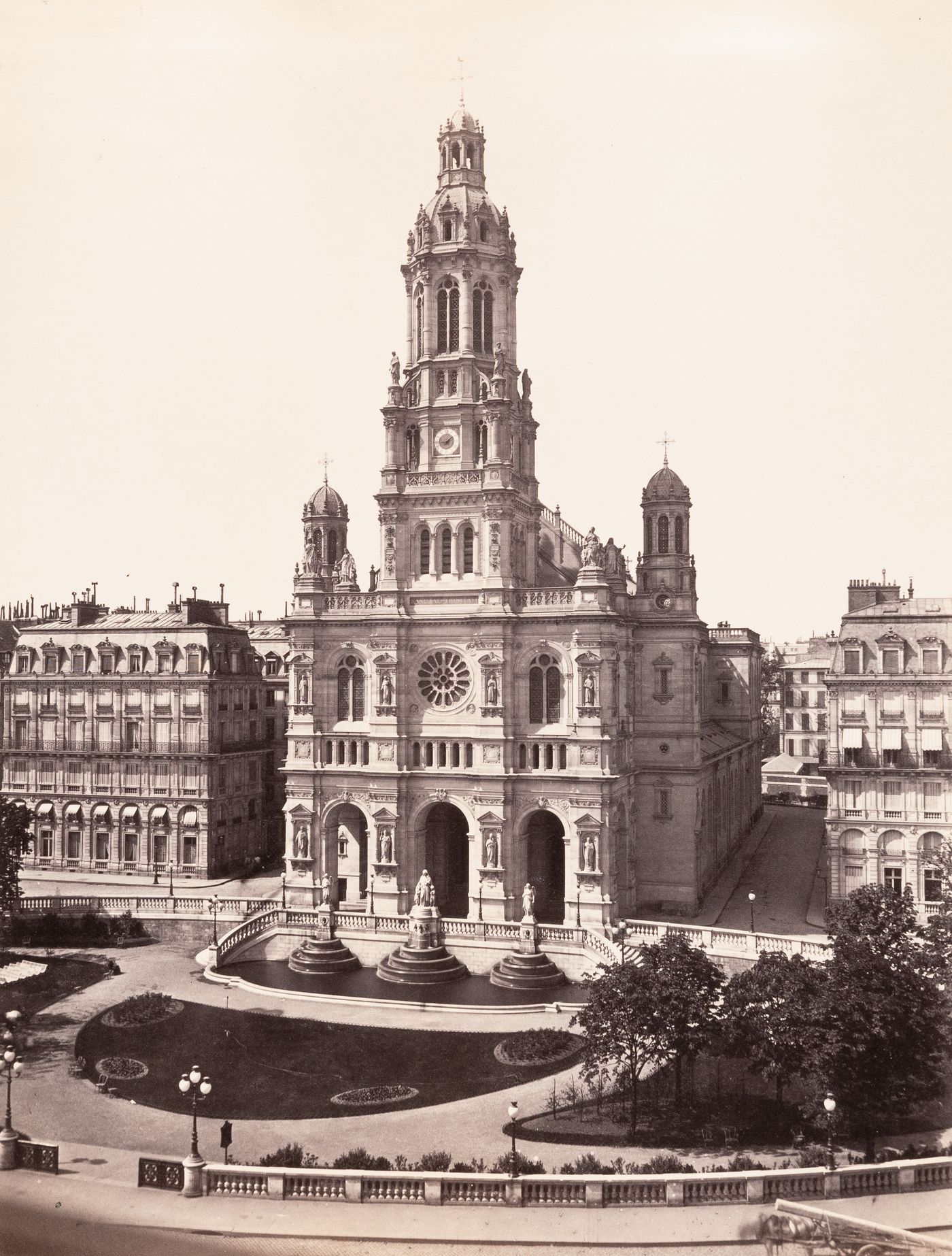Plate from album ''Buildings, parks and streets of Paris, Versailles and environs, France''