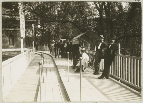 Moving sidewalk, Quai d'Orsay - Pont des Invalides, Exposition Universelle de Paris