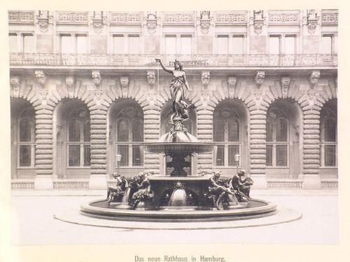 Das neue Rathaus in Hamburg Spring Brunnen in Rathhanshof