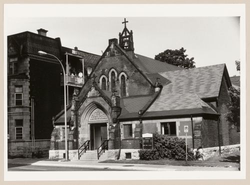 View of the principal façade of the Church of the Advent, 4119 de Maisonneuve Boulevard, Westmount, Québec