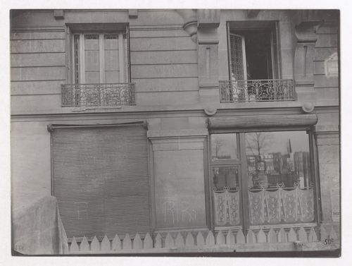 Construction of the Paris Metro, exterior detail view of a building, Paris, France