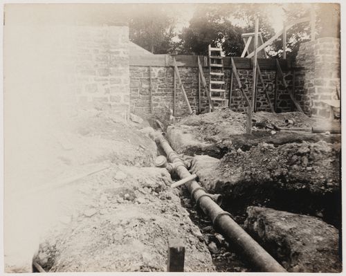 Exterior view of Darwin D. Martin House under construction, Buffalo, New York