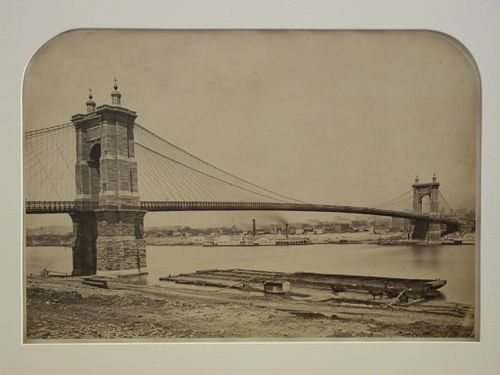 Suspension bridge over river, Covington, Kentucky