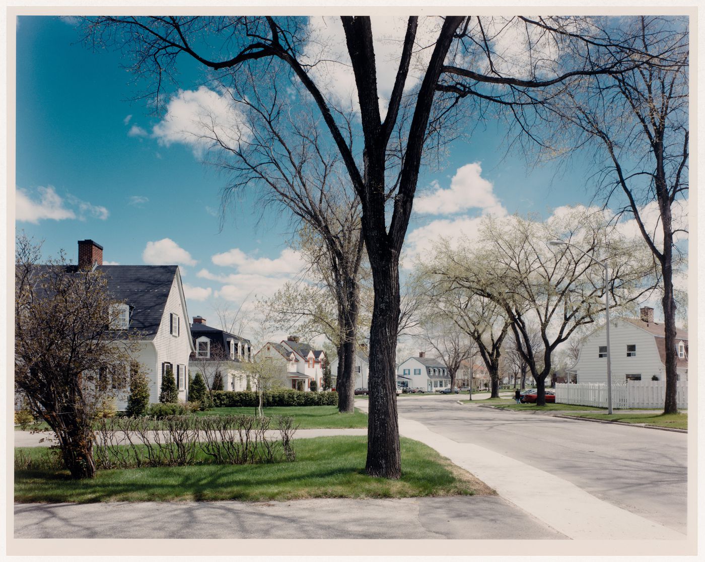 Workers' housing  on rue Vaudreuil at the corner of rue Burma looking northeast, south Arvida