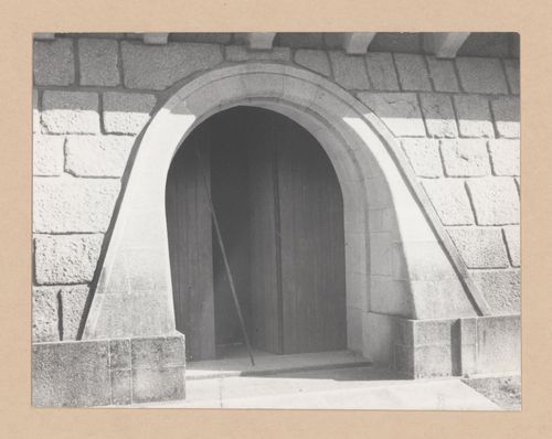 Exterior view of Casa A. Lopes Ribeiro, Remodelação da Torre de Vilarinho, Vila do Conde, Portugal