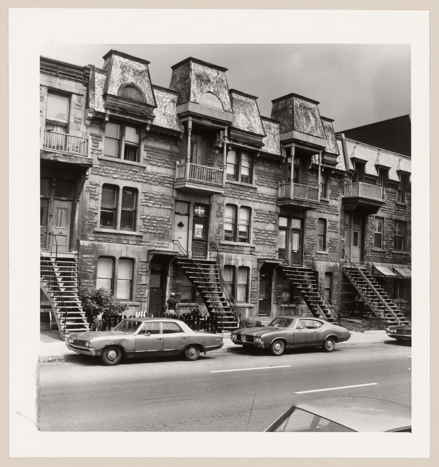 View of the principal façade of row houses, 3129-3141 Saint-Antoine Street, Westmount, Québec